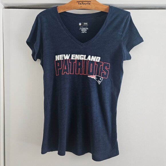 NFL Tops - NFL New England Patriots Women's V-Neck T-Shirt Navy Short Sleeve Size Medium